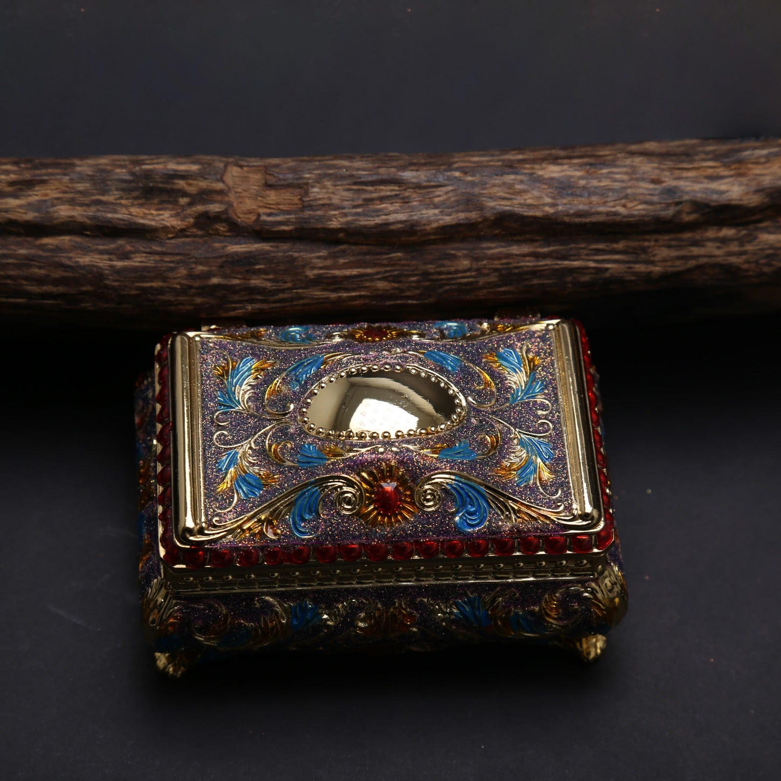 Pure Oudh Wood 10gm with Royal Aladdin Gift Box